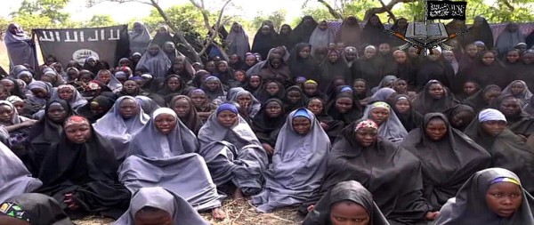Mujeres secuestradas por Boko Haram obligadas a luchar en primera línea