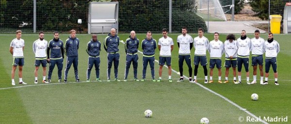 El Real Madrid guarda un minuto de silencio en memoria de Cruyff
