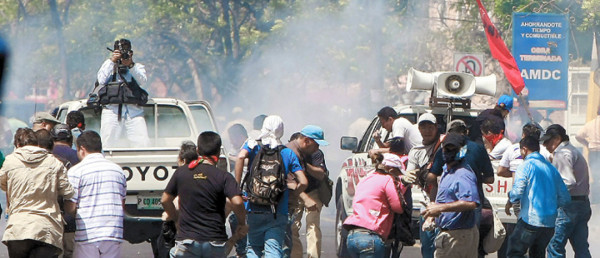 Maestra fue arrollada enmedio de las protestas