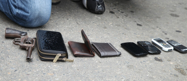 Capturan in fraganti a dos supuestos ladrones