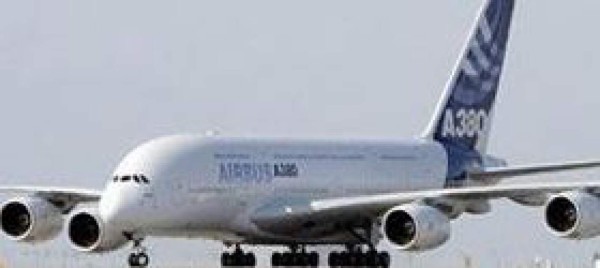Airbus A380 el avión de pasajeros más grande de la historia recibe certificado de vuelo