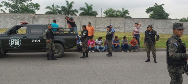 Capturan a cuatro prófugos en la terminal de buses