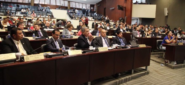 Buscan combatir contrabando con nueva aduana entre Honduras y El Salvador