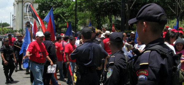 'No se le debe abrir la puerta al despotismo”