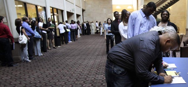 Sube demanda de empleo en EUA