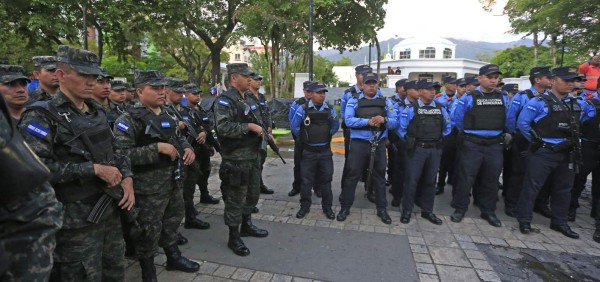 Más de 30,000 agentes en operativo de Navidad Segura