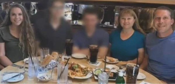 Adolescente asesina a sus padres, su hermana y otra persona en Nueva Jersey