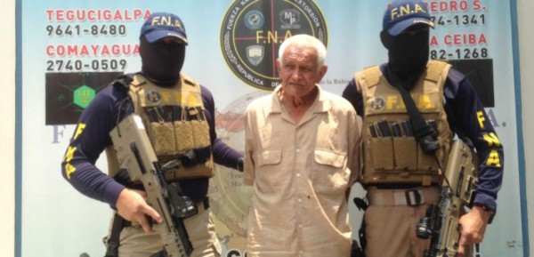 Capturan a un señor de la tercera edad por presunta extorsión