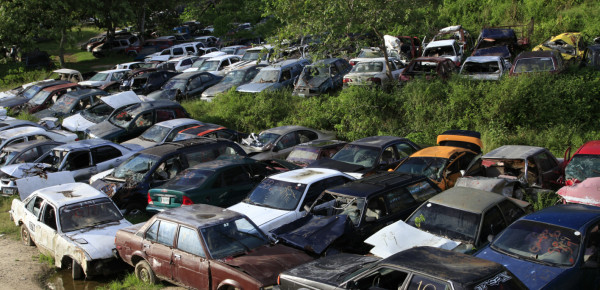 Declaran en abandono 974 automotores