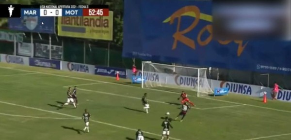 La increíble ocasión fallada por 'Muma' Fernández en el Marathón - Motagua