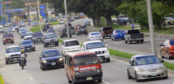 Matrícula de vehículos deja más de L1,700 millones