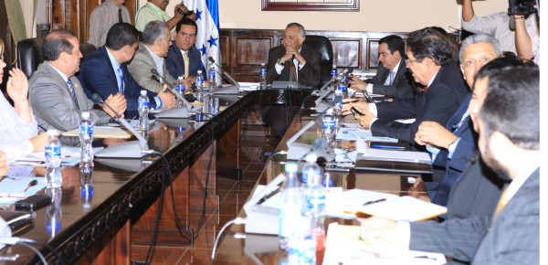 Comisionado de Derechos Humanos será electo en audiencias