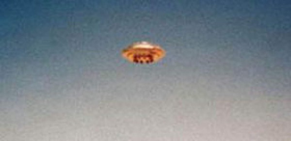 Documentos sobre OVNIs causan revuelo