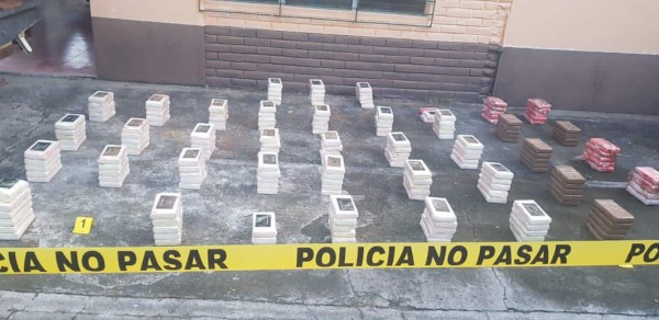Autoridades incautan 200 kilos de cocaína en este de El Salvador