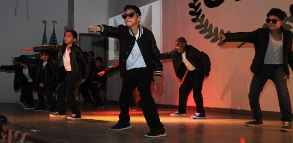 Noche artística y cultural de Saint Paul Academy