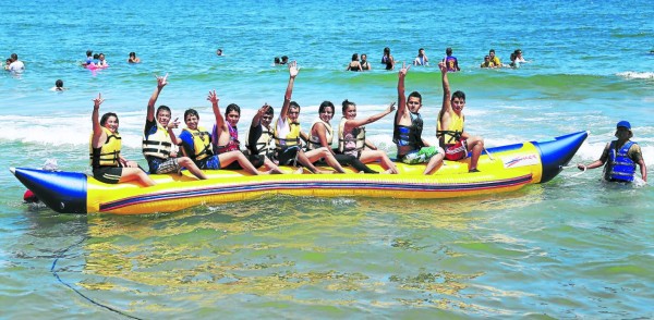 Feriado de semana de octubre dejaría L2,000 millones en divisas