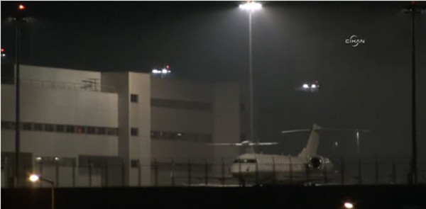 Vídeo: Intentan secuestrar avión turco para desviarlo a los Juegos Olímpicos de Invierno