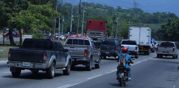 Dueños de carros deben L16 millones en matrícula
