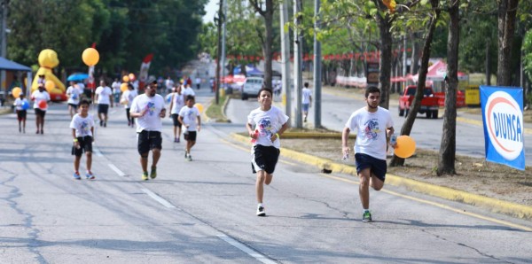 Familias sampedranas dijeron presente al 'Family Run'