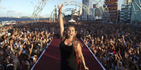 Olga Tañón arrasa en La Habana