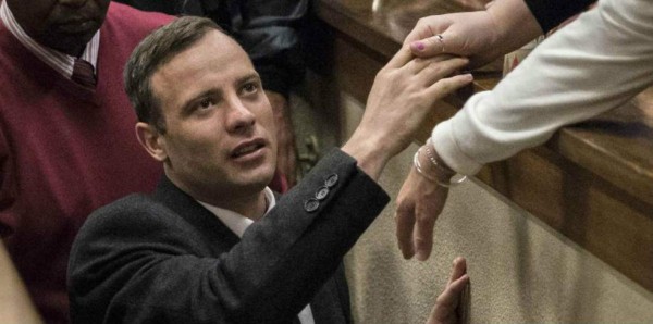 Oscar Pistorius, trasladado a un hospital por posibles problemas cardíacos
