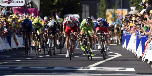 Noruego Kristoff ganó 12 etapa del Toru de Francia