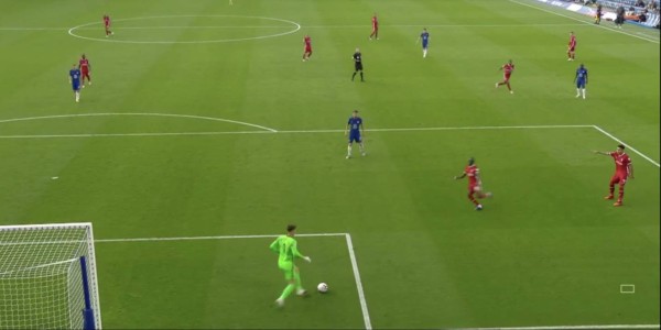 ¡El portero más caro del mundo! El terrible error de Kepa en el Chelsea - Liverpool