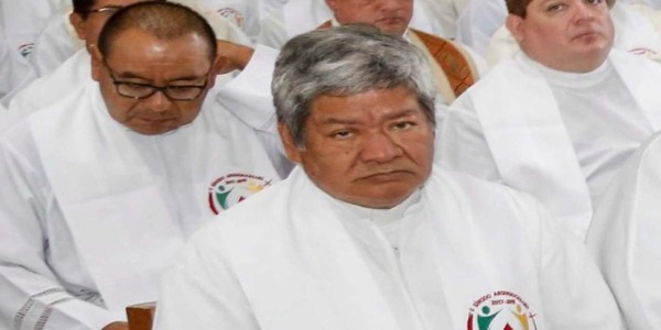 Injertan piel a sacerdote atacado con ácido en Nicaragua