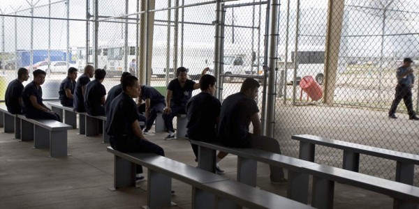 Cien jueces agilizarán deportaciones en Estados Unidos