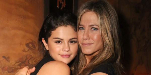 Selena Gómez llama a Jennifer Aniston para consejos