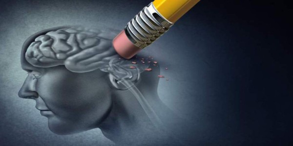 El Alzheimer podría atacar a hombres y mujeres de formas distintas