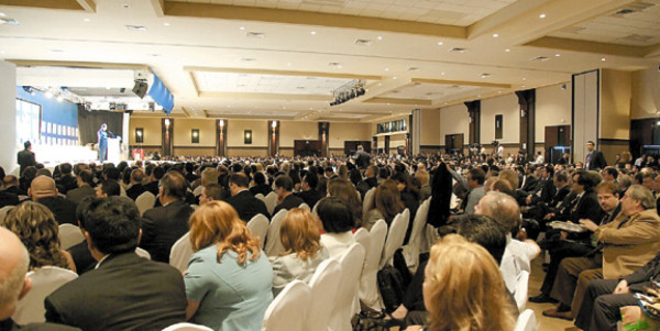 Honduras tiene bases para inversiones