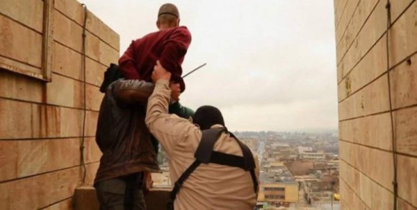 Isis ejecuta a 10 hombres en Siria acusados de homosexualidad  