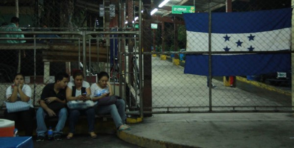 Protestas de universitarios se extiende a Unah-vs