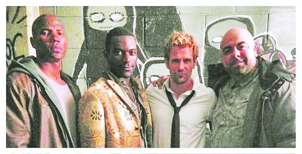 Hondureño Óscar Gale, de barbero a actor en Hollywood