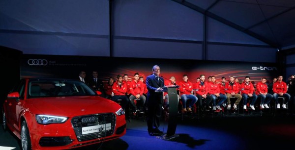 Plantel de Real Madrid recibe lujoso regalo