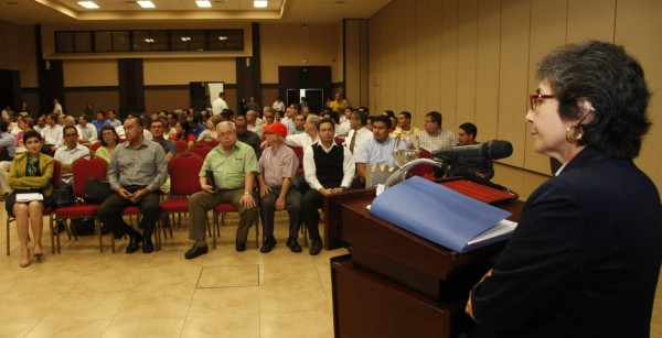 Empresarios hondureños se sienten golpeados por gravamen