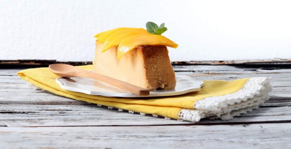 Flan con mango