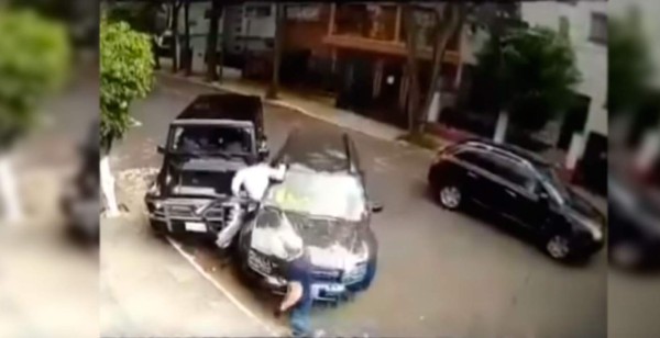 Vídeo: así enfrentó un padre a los asaltantes de su hija en México