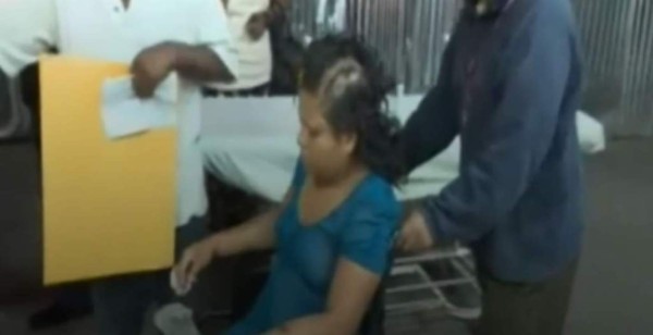 Cegados por los celos, marido y mujer se enfrentan a machetazos en Olancho