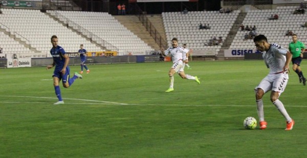 Jona Mejía le anota al Getafe
