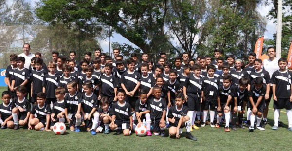 Diunsa inauguró clinic de Fundación Real Madrid