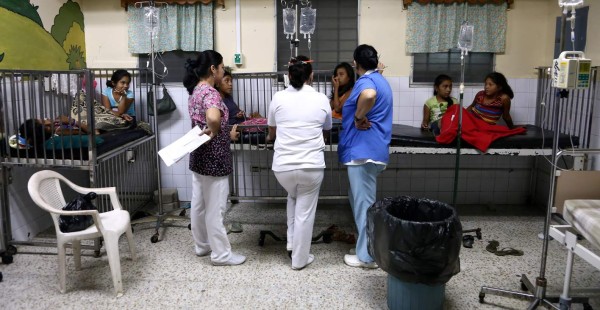 Niñas se intoxican al beber agua en Omoa