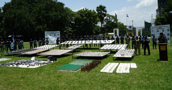 Arsenal para destruir el penal y L3.3 millones tenían pandilleros