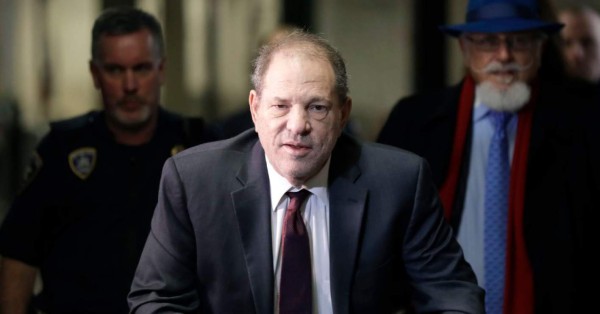 Harvey Weinstein está 'bien y recuperándose' tras contraer coronavirus