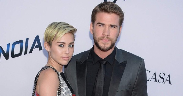 Miley Cyrus se tatúa en honor a Liam Hemsworth
