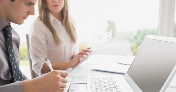 ¡Es fin de semana! ¿Por qué está trabajando?