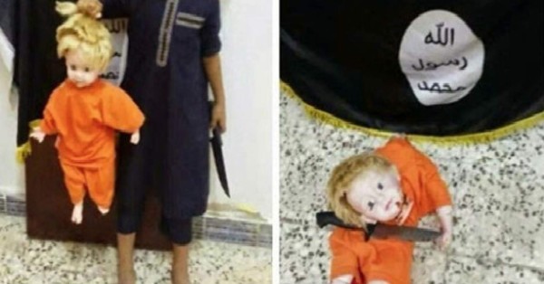 Terroristas del Estado Islámico entrenan a niños para decapitar