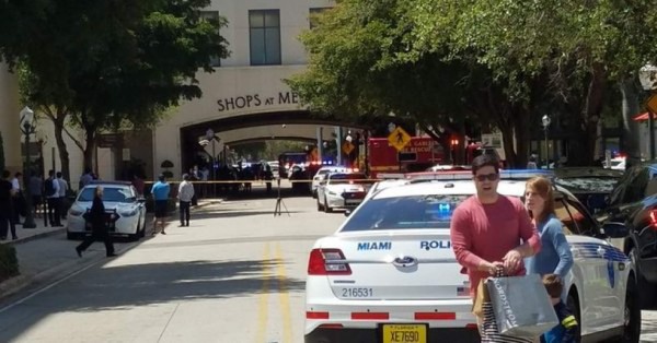 Tiroteo en gimnasio de centro comercial de Miami deja un muerto y dos heridos