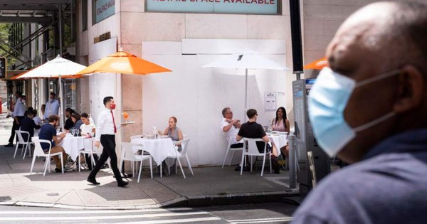 Nueva York permite a los restaurantes servir en terraza indefinidamente